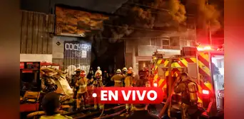 Incendio en La Victoria EN VIVO: reaviva fuego en almacen de reciclaje en Gamarra Incendio en La Victoria EN VIVO: reaviva fuego en almacen de reciclaje en Gamarra