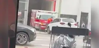 Chorrillos: conductora de auto que impedía salida de ambulancia será multada con más de S/2.000