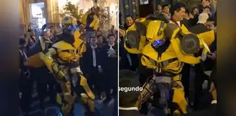 Bumblebee de "Transformers" sacó los ‘pasos prohibidos’ en Cusco: “Escena post crédito, un éxito” Bumblebee de "Transformers" sacó los ‘pasos prohibidos’ en Cusco: “Escena post crédito, un éxito”