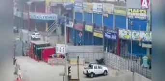Vecinos de Ate protestan por cierre de calles pese a que se culminaron obras del Metro de Lima Vecinos de Ate protestan por cierre de calles pese a que se culminaron obras del Metro de Lima