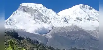 Áncash: avalancha en el pico norte del Huascarán puso en alerta a ciudadanos Áncash: avalancha en el pico norte del Huascarán puso en alerta a ciudadanos