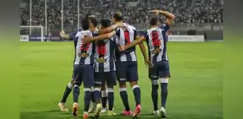 Alianza Lima inició el Clausura con una victoria: venció 2-0 a Atlético Grau en el Nacional Alianza Lima inició el Clausura con una victoria: venció 2-0 a Atlético Grau en el Nacional