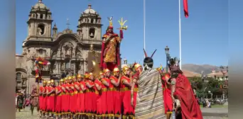 Inti Raymi y los tres tiempos de la fiesta del antiguo Perú Inti Raymi y los tres tiempos de la fiesta del antiguo Perú