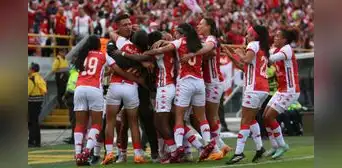Santa Fe ganó 2-0 a América de Cali y se lleva la primera final de la Liga Femenina BetPlay 2023 Santa Fe ganó 2-0 a América de Cali y se lleva la primera final de la Liga Femenina BetPlay 2023