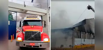 El Agustino: bomberos intentan controlar incendio en fábrica textil y no se reportan heridos El Agustino: bomberos intentan controlar incendio en fábrica textil y no se reportan heridos