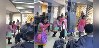Hermanitas que interpretan temas de Yarita Lizeth sorprenden a clientes de barbería: “Las 'Yaritas'” Hermanitas que interpretan temas de Yarita Lizeth sorprenden a clientes de barbería: “Las 'Yaritas'”