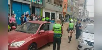 Robo a cambista en Gamarra: sujeto capturado tenía en su poder armas, municiones y 14.000 soles Robo a cambista en Gamarra: sujeto capturado tenía en su poder armas, municiones y 14.000 soles