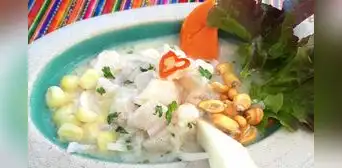 ¿Cómo se escribe ceviche o cebiche? Esta es la forma correcta