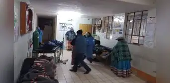 Arequipa: 1 menor fallecido y 11 heridos en caída de miniván a barranco Arequipa: 1 menor fallecido y 11 heridos en caída de miniván a barranco