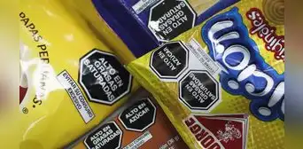 Minsa retira obligatoriedad de octógonos impresos en alimentos importados y de mypes Minsa retira obligatoriedad de octógonos impresos en alimentos importados y de mypes