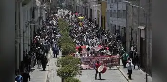 Federación de trabajadores de Arequipa ratifica protestas contra Boluarte y arzobispo pide paz
