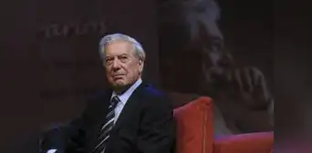 Mario Vargas Llosa hospitalizado tras dar positivo por COVID-19 Mario Vargas Llosa hospitalizado tras dar positivo por COVID-19