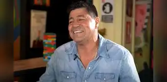 "Casi me agarra a trompadas": 'Checho' Ibarra y la curiosa manera como conoció a su esposa "Casi me agarra a trompadas": 'Checho' Ibarra y la curiosa manera como conoció a su esposa
