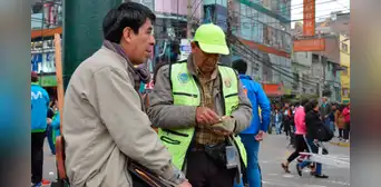 Municipalidad de La Victoria prohíbe cambio de dólares en la vía pública Municipalidad de La Victoria prohíbe cambio de dólares en la vía pública