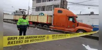 La Victoria: chofer de camión atropella a indigente que dormía en la vía pública La Victoria: chofer de camión atropella a indigente que dormía en la vía pública