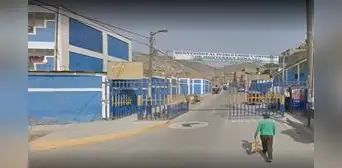Denuncian que campeona de marinera es víctima de bullying en colegio de Ate Denuncian que campeona de marinera es víctima de bullying en colegio de Ate