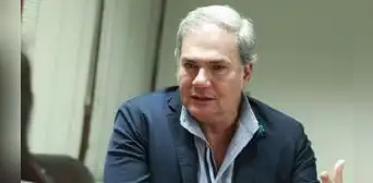 Detienen a Mauricio Fernandini cerca a la embajada de Estados Unidos Detienen a Mauricio Fernandini cerca a la embajada de Estados Unidos