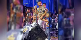 Hijo de Nicol Sinchi causa ternura al cantar con su padre: “Les va a quitar la chamba” Hijo de Nicol Sinchi causa ternura al cantar con su padre: “Les va a quitar la chamba”