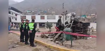 Pasamayito: cámaras captaron el instante del choque entre buses de transporte público Pasamayito: cámaras captaron el instante del choque entre buses de transporte público
