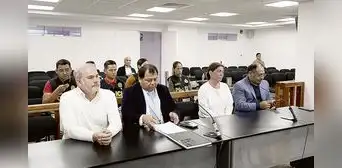 Sada Goray y Mauricio Fernandini: los detuvieron por sus contradicciones Sada Goray y Mauricio Fernandini: los detuvieron por sus contradicciones