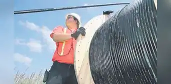 Telefónica reduce su negocio de fibra óptica para apalancar deudas Telefónica reduce su negocio de fibra óptica para apalancar deudas