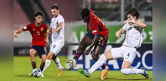 ¡En la cima! España clasificó como primero de grupo a las semifinales del Europeo Sub-19