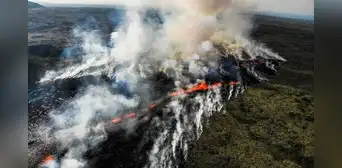 ¡Impactantes imágenes! Volcán entra en erupción cerca de la capital de Islandia