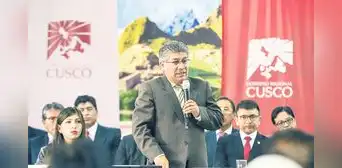Gobernador regional del Cusco: Respeten los derechos humanos Gobernador regional del Cusco: Respeten los derechos humanos