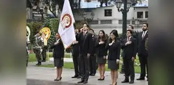 Esta es la carrera que te paga S/2.000 por estudiar y con la que puedes ganar más de S/10.000 mensuales Esta es la carrera que te paga S/2.000 por estudiar y con la que puedes ganar más de S/10.000 mensuales