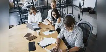 Darán incentivos fiscales a quienes contraten jóvenes de hasta 29 años Darán incentivos fiscales a quienes contraten jóvenes de hasta 29 años