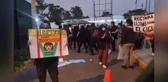 San Marcos: estudiantes intentaron ingresar al estadio en protesta contra conciertos San Marcos: estudiantes intentaron ingresar al estadio en protesta contra conciertos