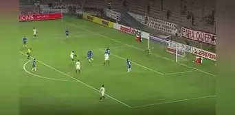 Golazo de Rivera para el 2-0 de Universitario: la paró de derecha y definió de zurda Golazo de Rivera para el 2-0 de Universitario: la paró de derecha y definió de zurda