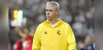 Tiago Nunes tras las decisiones del VAR en el triunfo de Cristal: "Hoy hubo justicia divina"