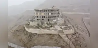 La extraña mansión abandonada en la cima de un cerro de San Juan de Lurigancho: así es por dentro La extraña mansión abandonada en la cima de un cerro de San Juan de Lurigancho: así es por dentro