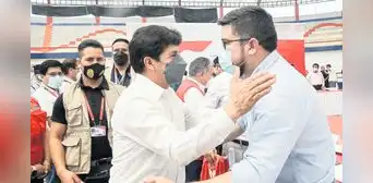 Reunión secreta de Pedro Castillo refuerza versión de que le entregaron soborno Reunión secreta de Pedro Castillo refuerza versión de que le entregaron soborno