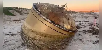 ¿Qué es el misterioso cilindro metálico hallado en una playa de Australia y que podría venir del espacio? ¿Qué es el misterioso cilindro metálico hallado en una playa de Australia y que podría venir del espacio?