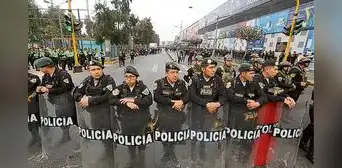Operación contra venta de celulares en Las Malvinas Operación contra venta de celulares en Las Malvinas
