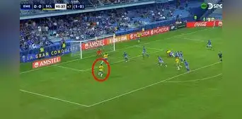 El increíble gol que falló Corozo al último segundo y que pudo cambiar la historia del partido El increíble gol que falló Corozo al último segundo y que pudo cambiar la historia del partido
