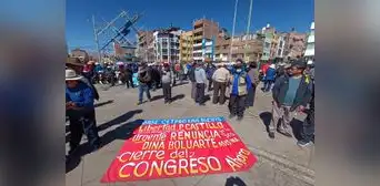 Últimas noticias de Puno: aimaras bloquearon puente Internacional