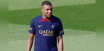 PSG separó a Kylian Mbappé del plantel, no viajará a Asia y lo ponen en venta desde hoy PSG separó a Kylian Mbappé del plantel, no viajará a Asia y lo ponen en venta desde hoy