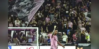 Lionel Messi debutó con gol y triunfo en Inter Miami: vencieron 2-1 a Cruz Azul en Leagues Cup Lionel Messi debutó con gol y triunfo en Inter Miami: vencieron 2-1 a Cruz Azul en Leagues Cup