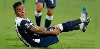 Christian Cueva es criticado duramente por hinchas de Alianza Lima: "No debió regresar jamás" Christian Cueva es criticado duramente por hinchas de Alianza Lima: "No debió regresar jamás"