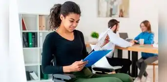 Lanzan beca de estudios para personas con discapacidad: conoce los requisitos y hasta cuándo postular