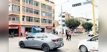 Semáforos están inoperativos y sin la intervención de la Municipalidad Provincial