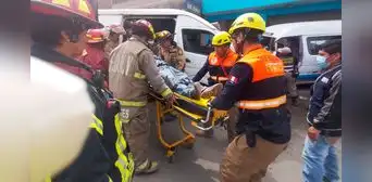Lurigancho-Chosica: cústers de transporte público se chocan y dejan como saldo 6 heridos en Cajamarquilla Lurigancho-Chosica: cústers de transporte público se chocan y dejan como saldo 6 heridos en Cajamarquilla