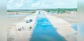 Salida del río al mar aún inundaría Piura Salida del río al mar aún inundaría Piura