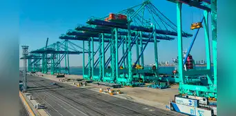 Así funciona el puerto inteligente de Tianjín: sin conductores de camiones y grúas Así funciona el puerto inteligente de Tianjín: sin conductores de camiones y grúas