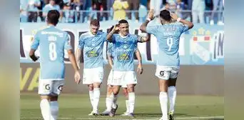 La cima es celeste: Sporting Cristal golea a Deportivo Binacional y es líder del Clausura La cima es celeste: Sporting Cristal golea a Deportivo Binacional y es líder del Clausura