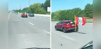 Chofer capta un auto en carretera de EE. UU. con bandera peruana: “Lleva al Perú en el corazón”