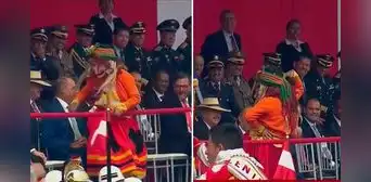 Gran Parada Militar: danzante sube al estrado principal, baila y bromea con autoridades Gran Parada Militar: danzante sube al estrado principal, baila y bromea con autoridades